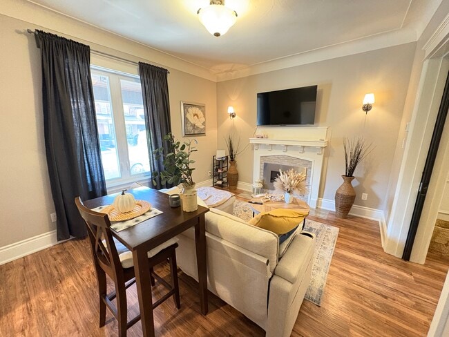 Photo - 691 Wilson St