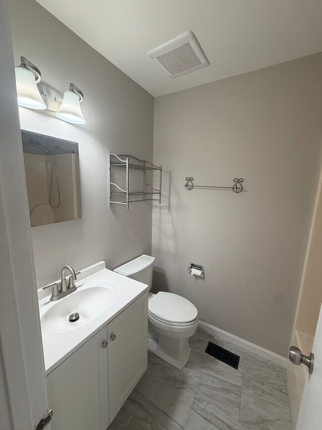 Photo - 1846 Shetland Rd