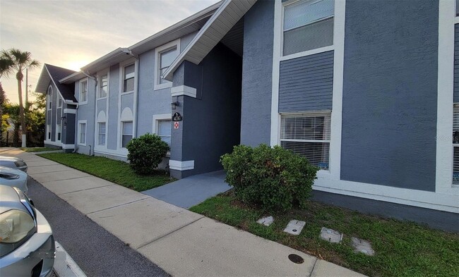Photo - 4136 Pershing Pointe Pl Unit 5