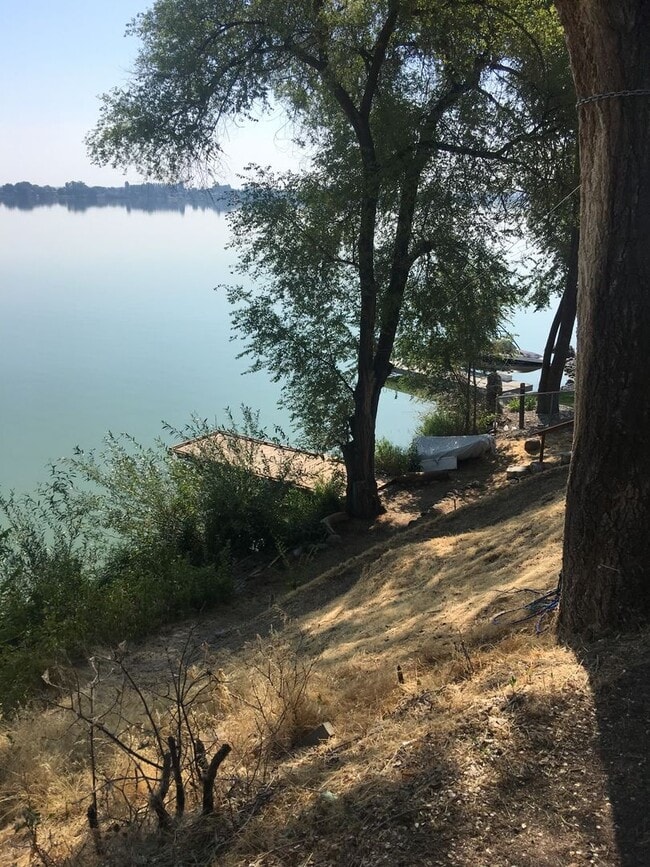 Photo - Cozy Lakefront Home w/Private Dock