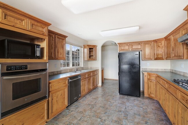 Photo - 2 Bed 2 Bath w/Large Office - Penn Cove Vi...