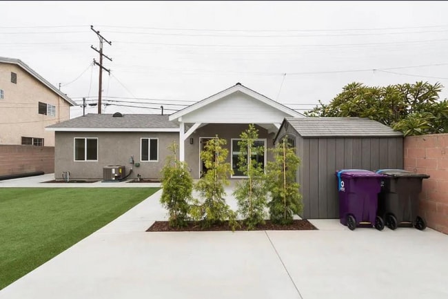 Photo - 2835 Pacific Ave