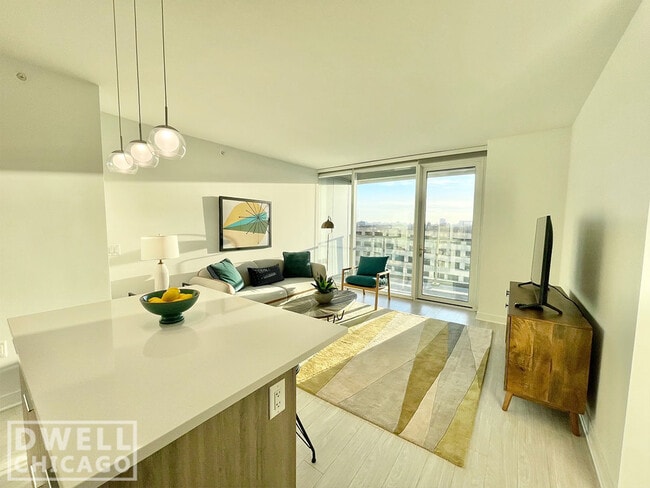 Photo - 2337 N Lincoln Ave