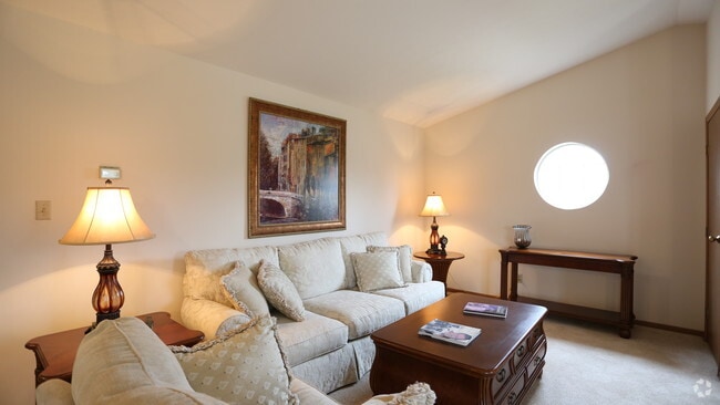 Photo - Water's Edge Apartments