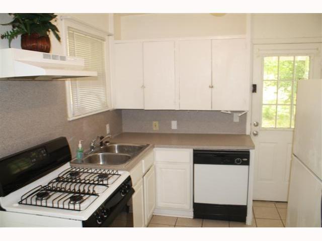 Photo - 604 W N Loop Blvd