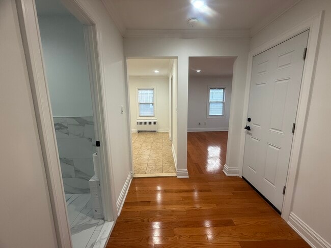 Photo - 260 Gainsborg Ave E Unidad #2