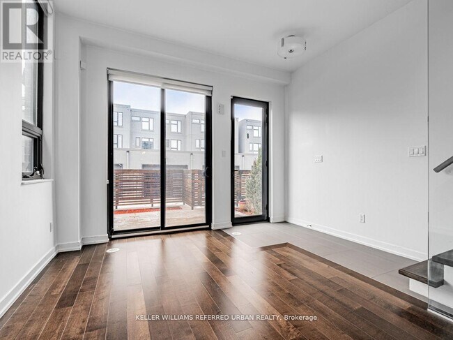 Photo - 33 Achtman Lane