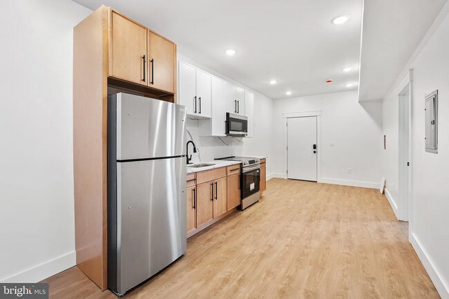 Photo - 900 N 41st St