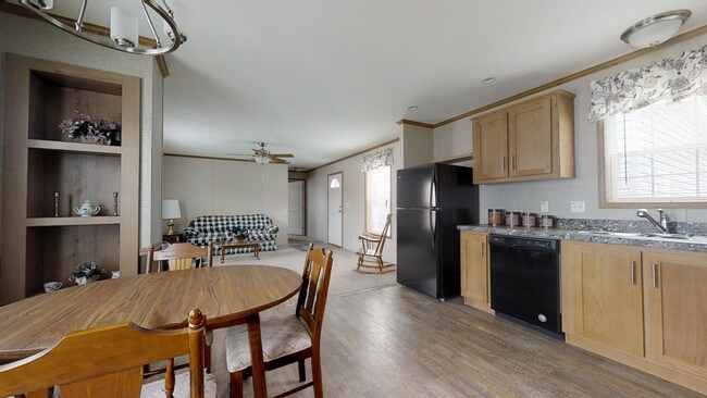 Photo - Port Royal Village