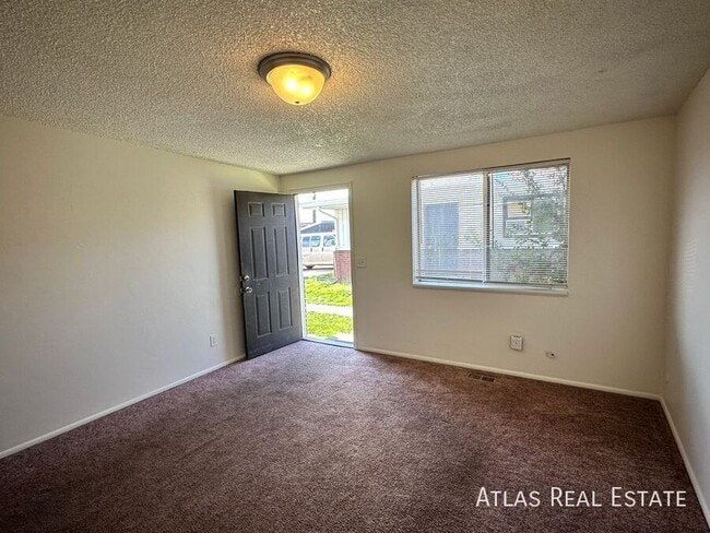 Building Photo - 921 W 1100 N Unit 3