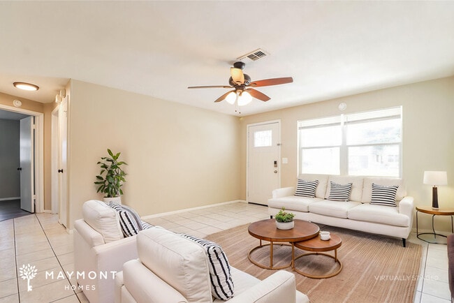 Photo - 1588 Eunice Ln