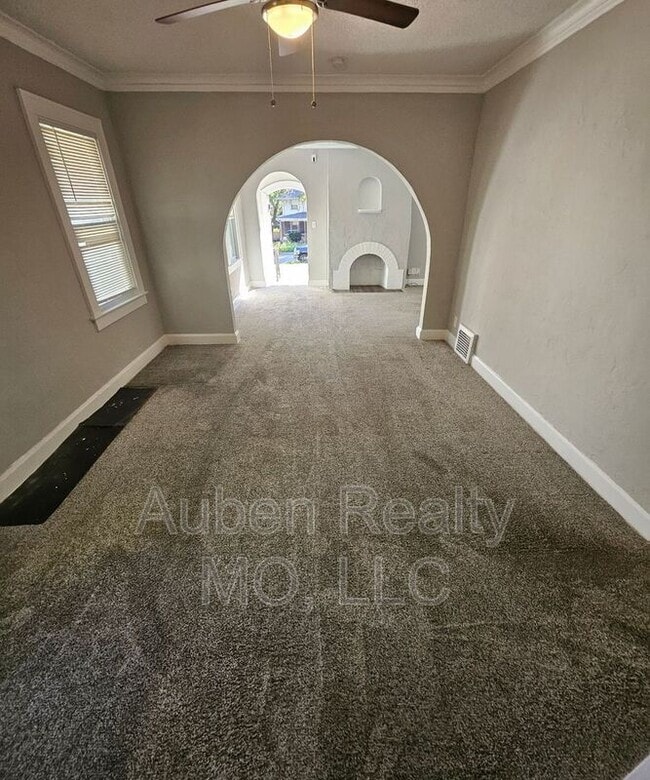 Photo - 1158 E 75th Terrace