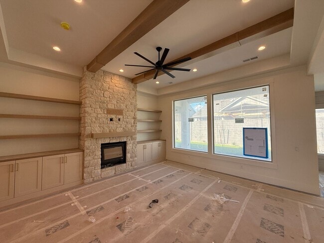 Photo - Beautiful single story with 4 bedrooms next to Crimson High School