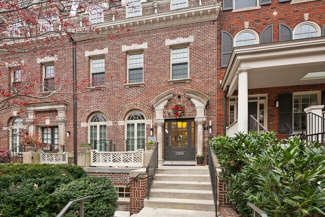 Photo - 2818 Connecticut Ave NW Unidad 3