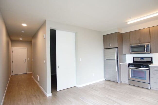 Photo - Fabulous Sellwood 2nd Floor-1 Bdr with Dishwasher & W/D! Unit 202