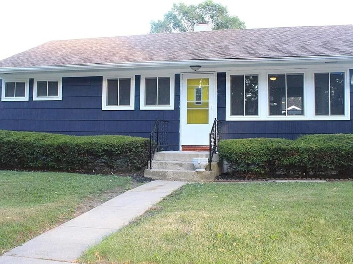 3 Bedroom Single Family Home - 3 Bedroom Single Family Home