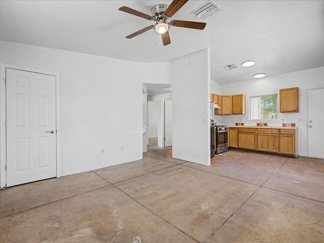 Photo - 81 E Laguna St Unit 2