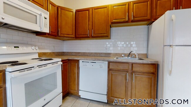 Photo - 1131 Commonwealth Ave Unit A