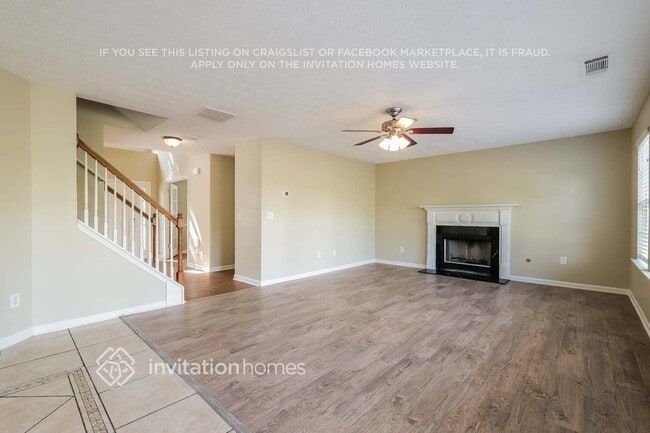 Photo - 915 Shannon Rd SE