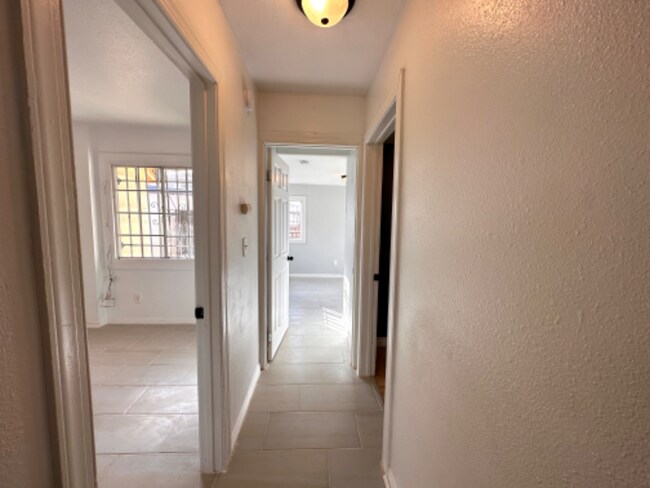 Photo - 532 W 77th St