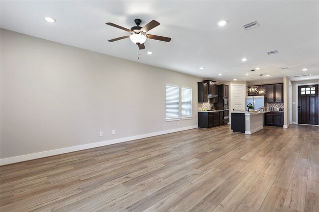 Photo - 2013 Woodland Pine Ct