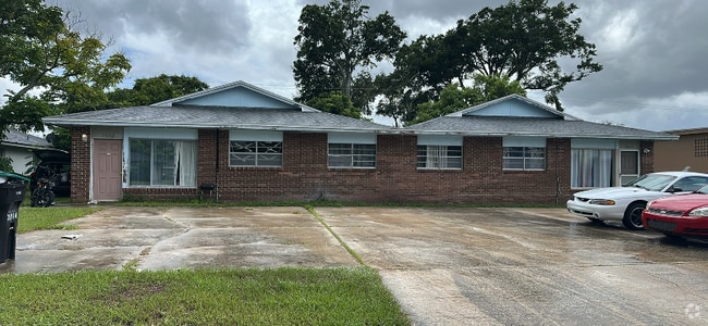Building Photo - 3014 Martin St Rental