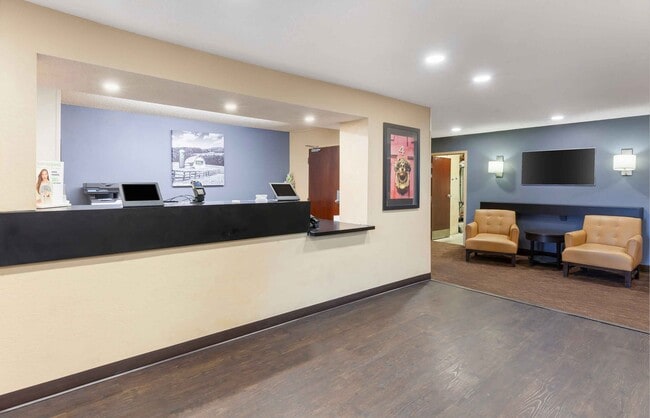 Furnished Studio-Appleton - Fox Cities