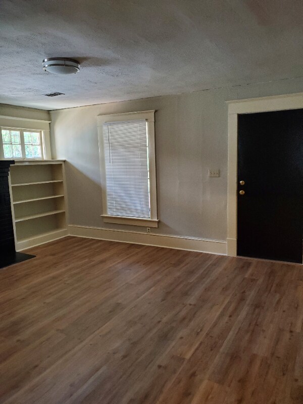 Photo - 1018 Hemphill Ave NW