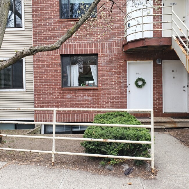 Building Photo - 192 Allston St Unit A1