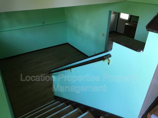 1304 Randall Rd