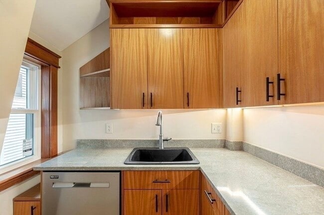 Photo - 12 Hampden St Unit 12