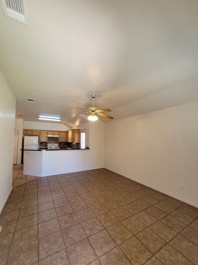 3601 Dustin Ct