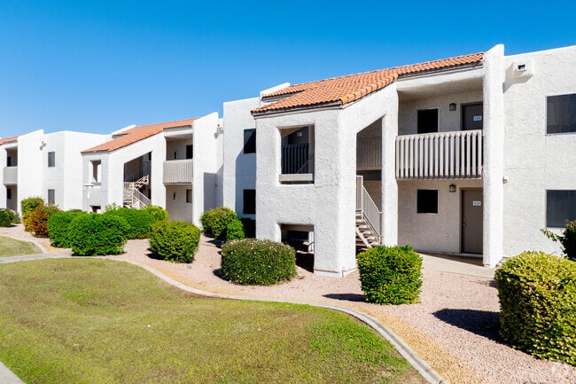 Exterior - Avia McCormick Ranch