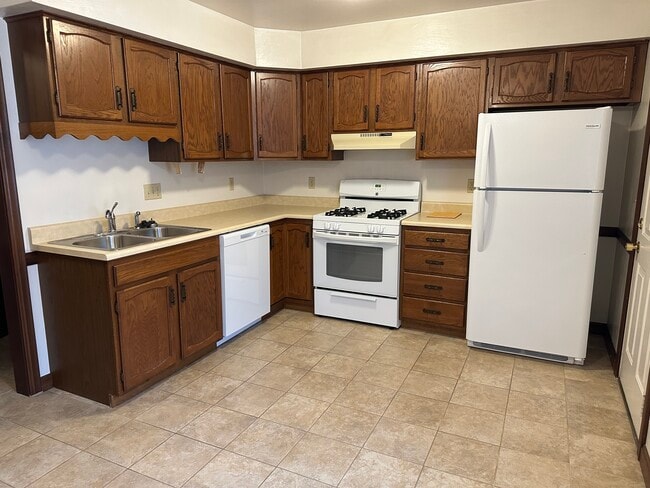 Photo - 3169 W 40th St