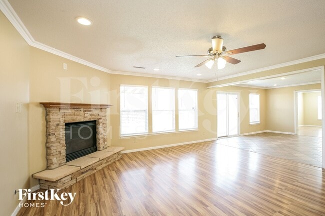 Photo - 6623 Eagle Crossing Blvd