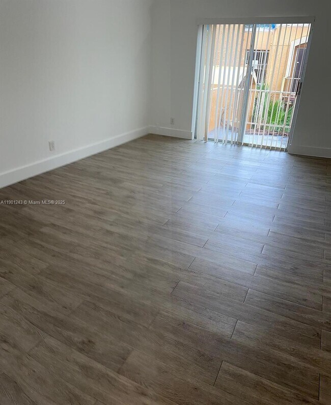 Building Photo - 18101 NW 68th Ave Unit E210