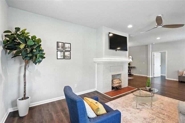 Photo - 1585 Archer St SW