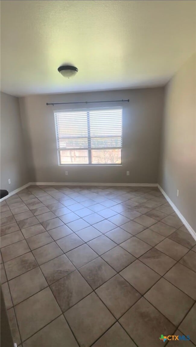 Photo - 2227 Sun Chase Blvd