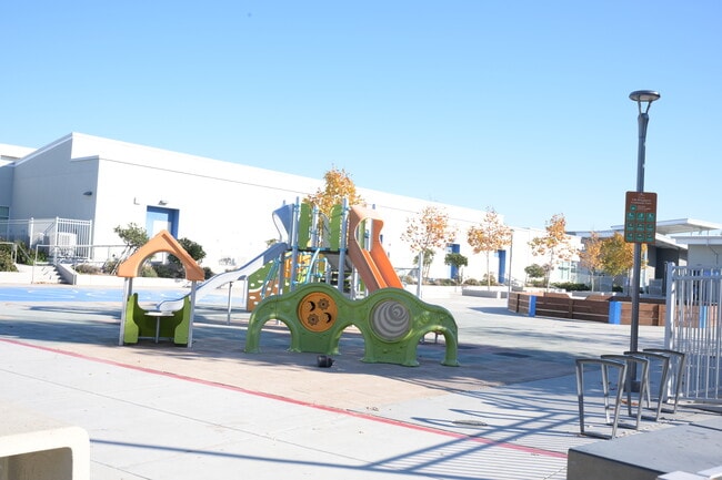 Photo - 45139 Challenge Cmn Unit 1001