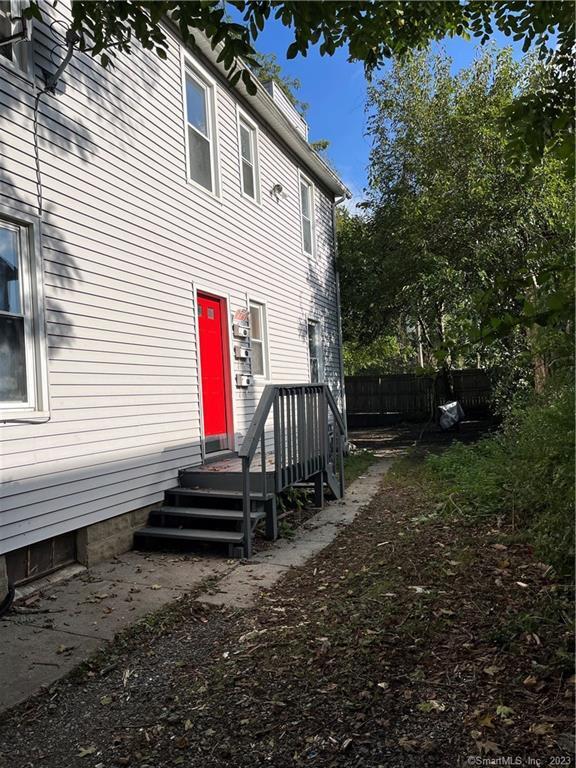 32 South St Apartment Torrington, CT