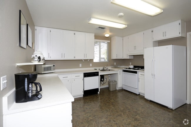 Photo - Renwick Square