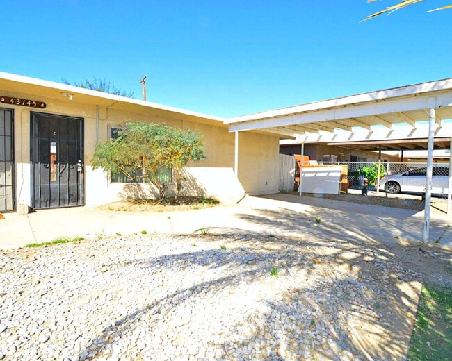 Cozy Indio 2 Bedroom