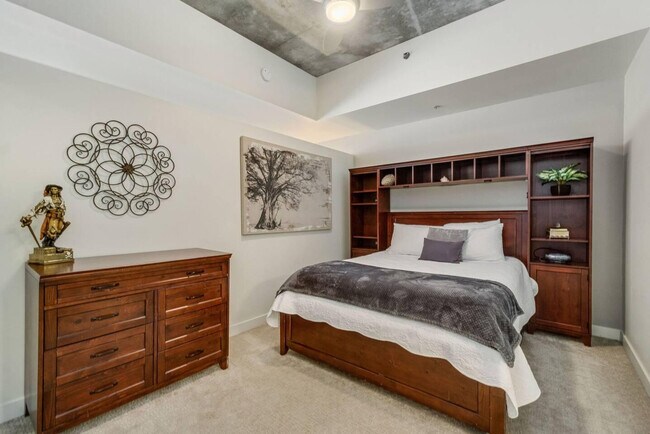 Photo - 1500 Champa St Unidad ID1013130P