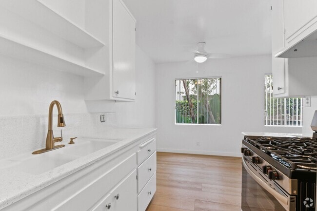 Building Photo - 1437 Brockton Ave Rental