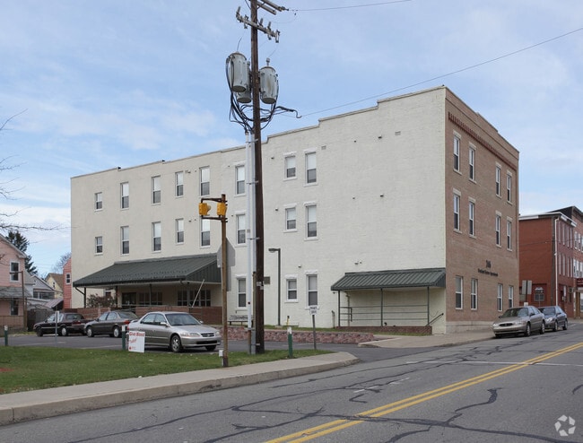 Photo - Freeland Senior Apartments