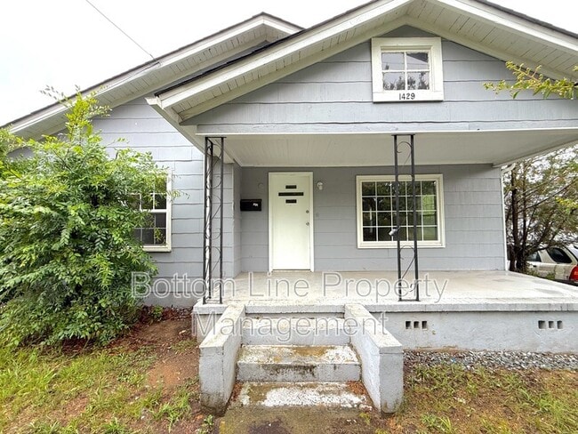 Building Photo - 1429 W Horah St