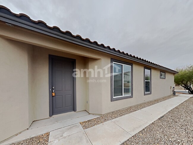 15723 S Camino Muesa