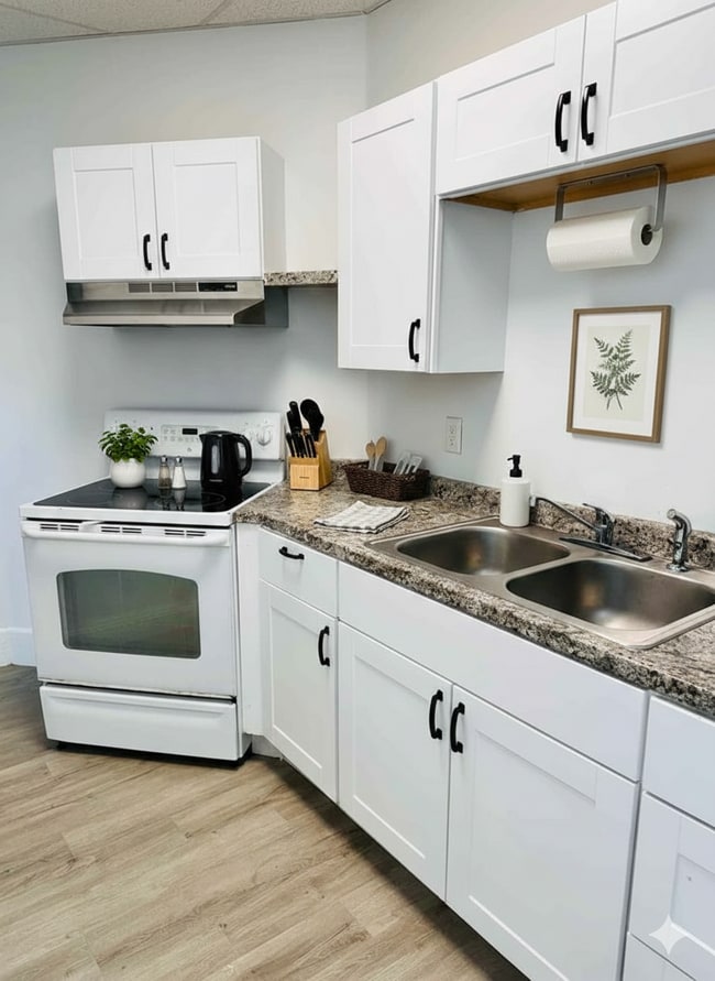 Photo - 14 Willow St Unit 1