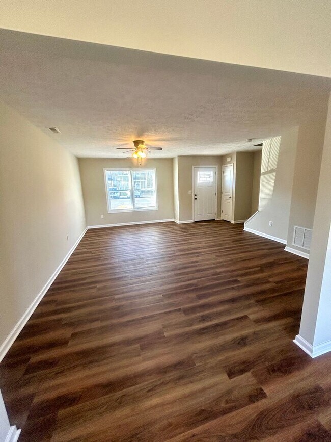 Photo - Town House For Rent