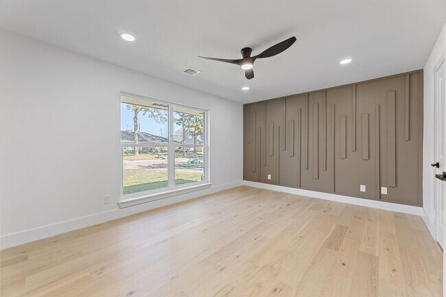 Photo - 12315 Barryknoll Ln